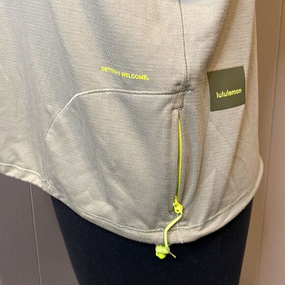 Lululemon Athletica Short Sleeve T Shirt Knit Athletic Pocket Elastic Hem String - Picture 3 of 5